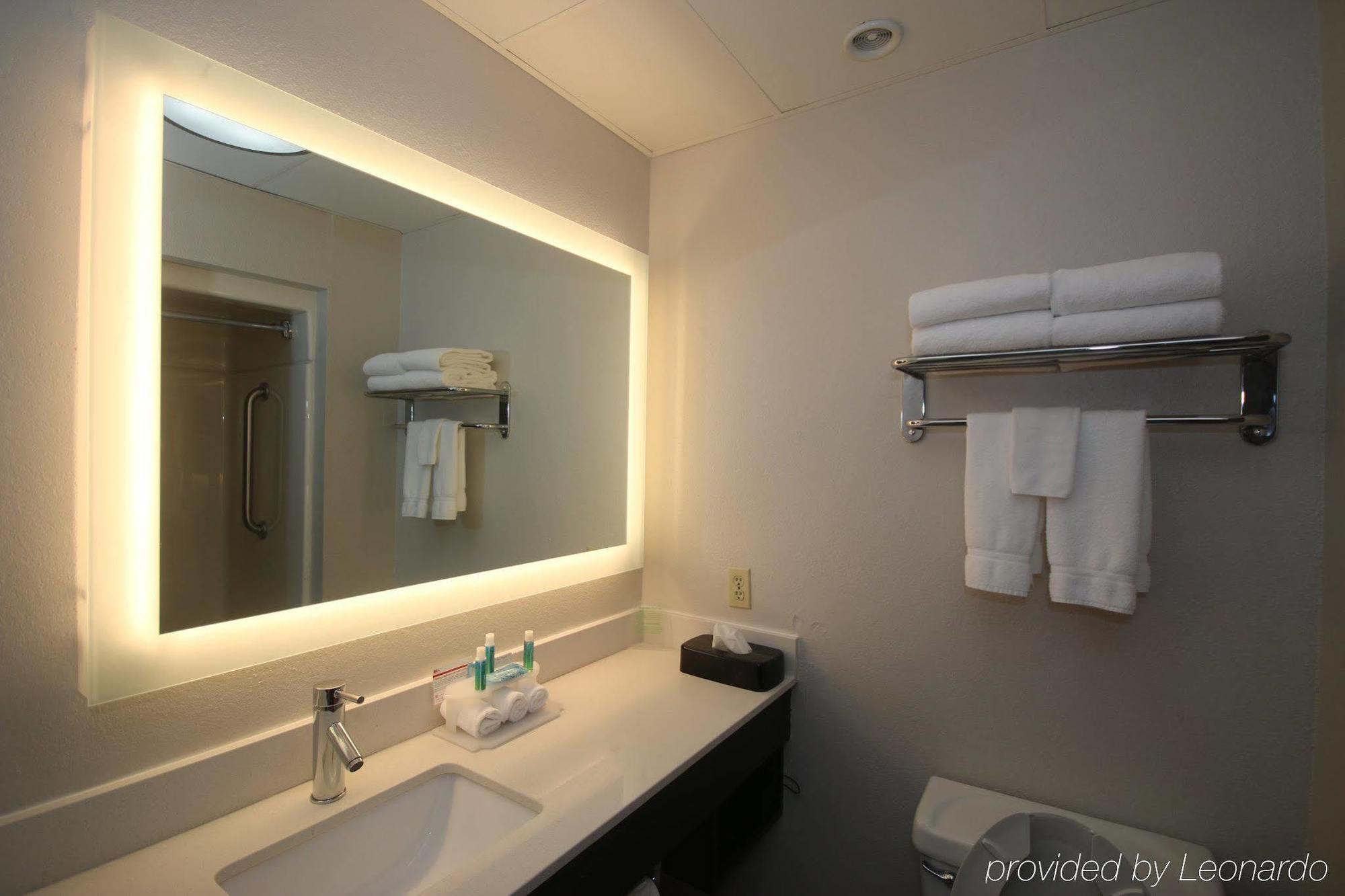 Holiday Inn Express Hillsville By Ihg Zewnętrze zdjęcie