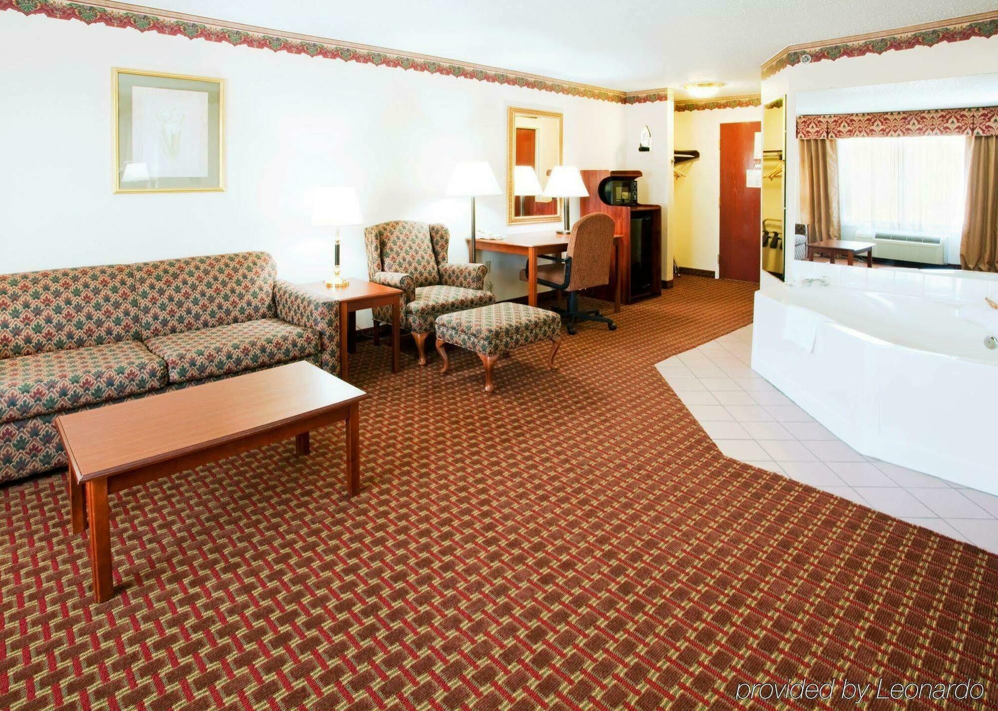 Holiday Inn Express Hillsville By Ihg Zewnętrze zdjęcie